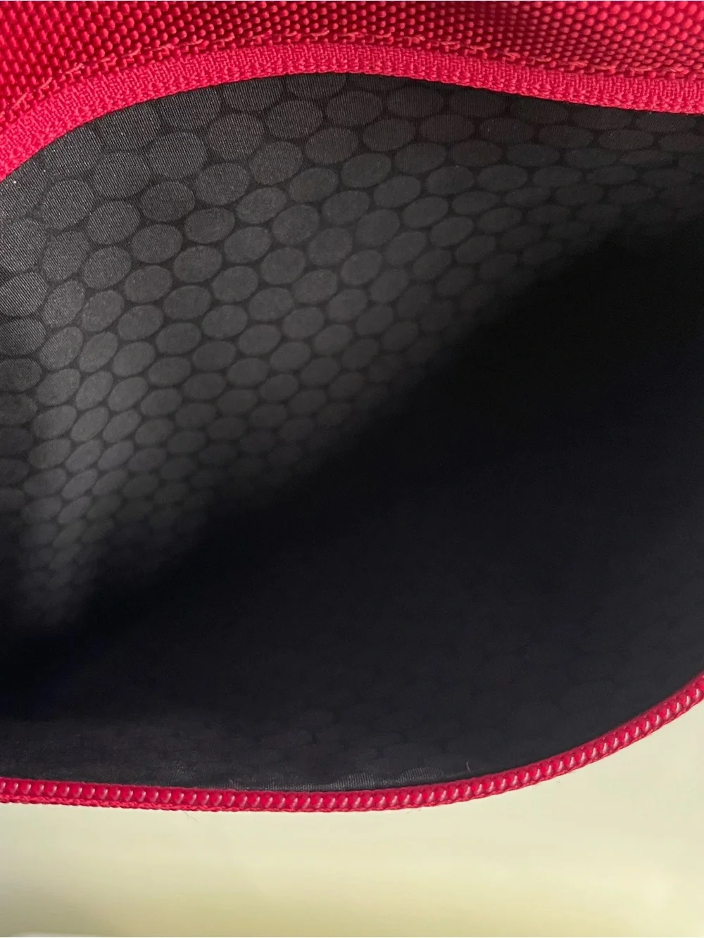 Hex Padded Tablet Case Red Zipper Pocket EUC
